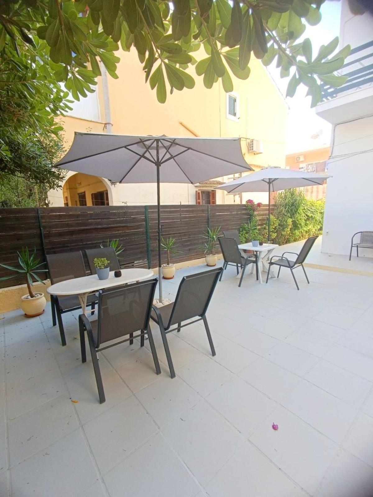 Chris Apartments Corfu Corfu  Exterior foto